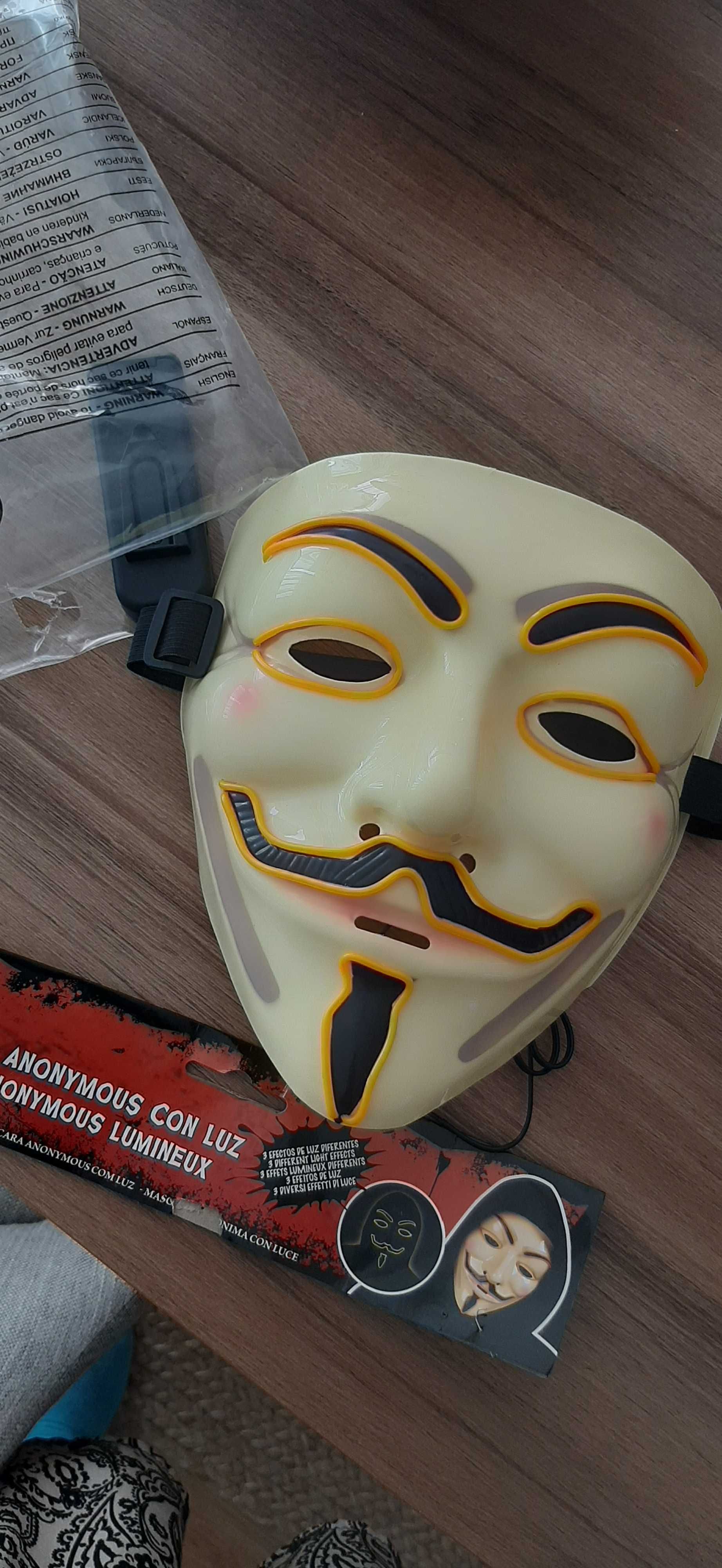 Máscara Anonimous com luz Carnaval