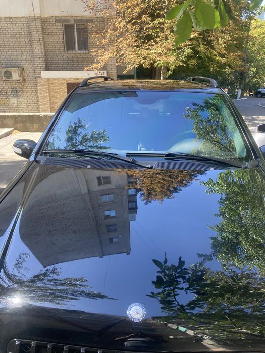 Мерсес ML в отличном состоянии. Полностью обслужен.