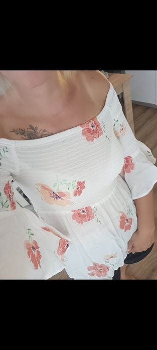 Bluzka damska odkryte ramiona