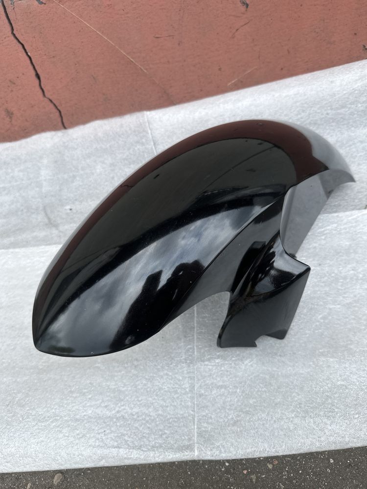 Błotnik Yamaha R6 RJ11 przód Przedni Czarny