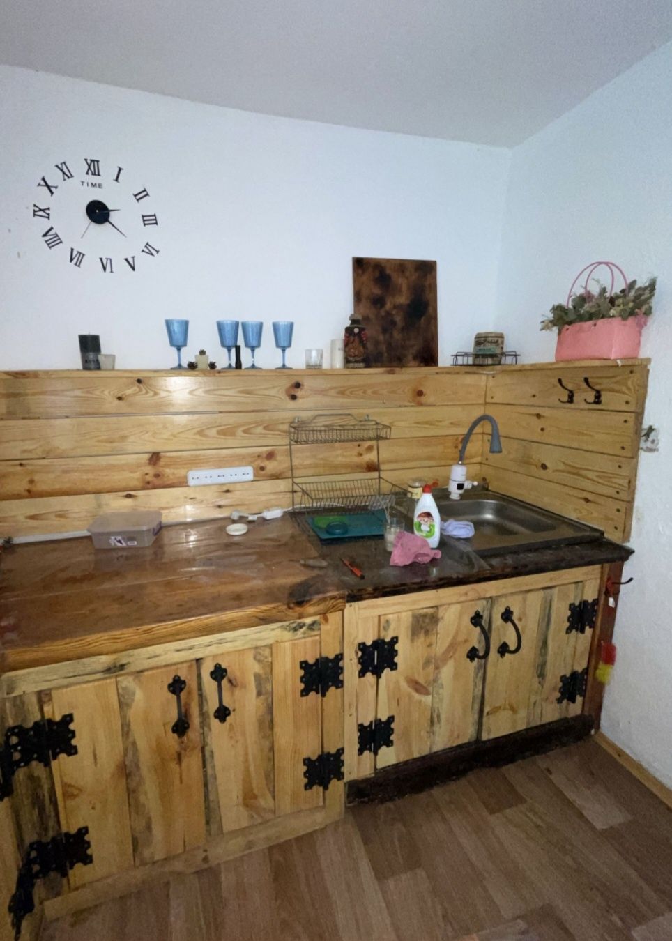 Продам жилой дом в Обуховке не далеко от леса. Можно под инвестиции.