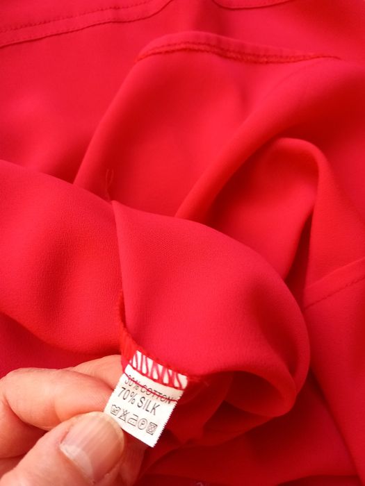 Blusa de seda com bordados, tamanho S/M