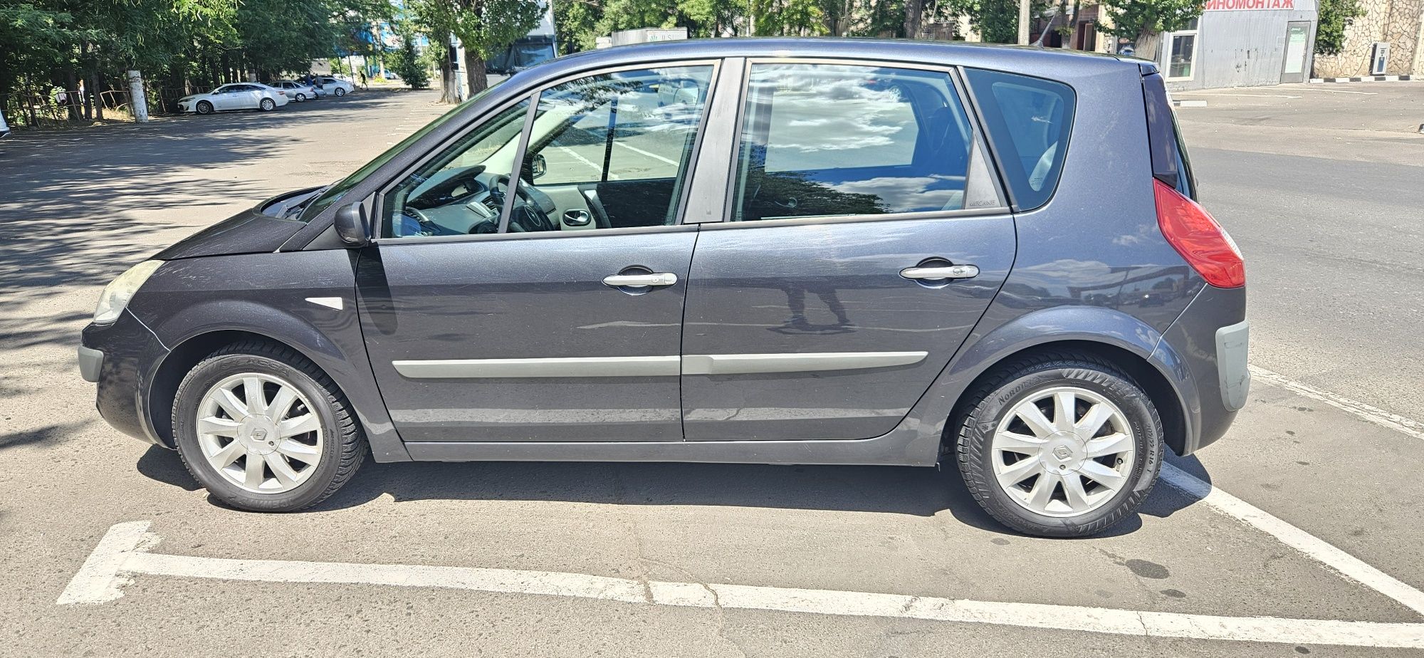 Продам Renault Scenic 2007
