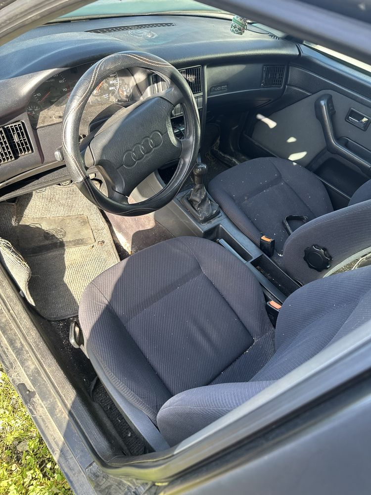 Audi 80 (B4) 1.6 gasolina - Para peças