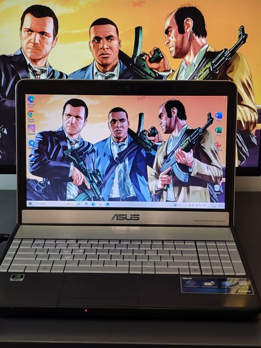 Ігровий ноутбук Asus N55S / GeForce GT 635 2GB / SSD 250GB + ігри