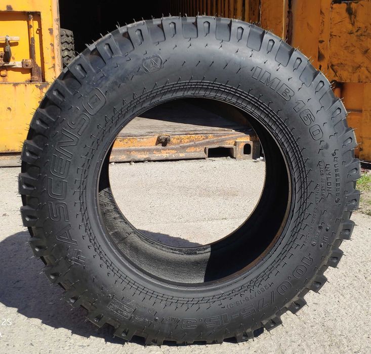 Opona 10.0/75-15.3 do przyczepy, rozrzutnika
