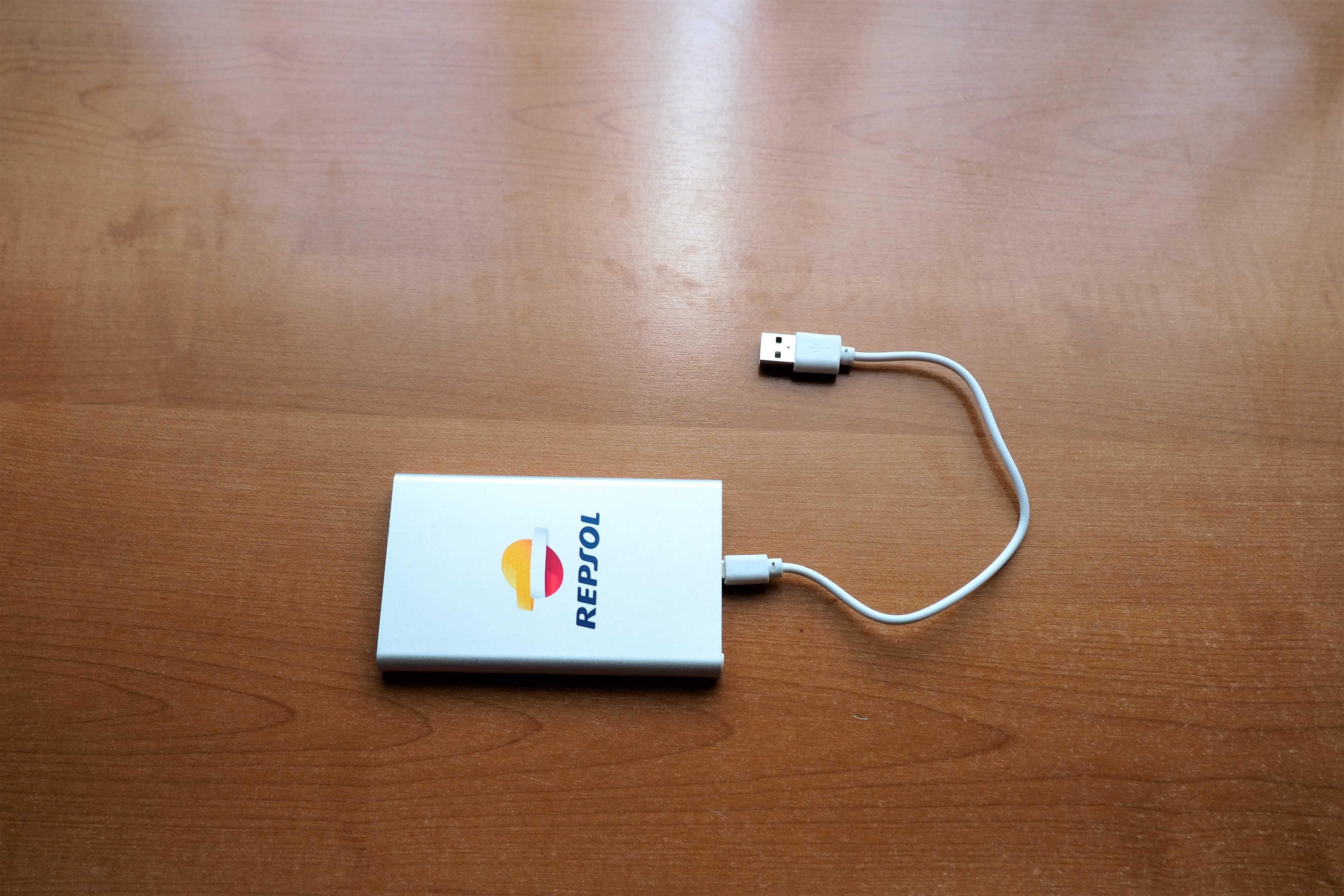 Vendo Power Bank Repsol