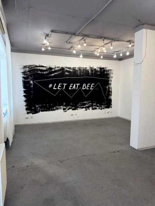 Метро Олімпійська-7 хв/Діловий центр Києва /Коновальця/ Предслвинська