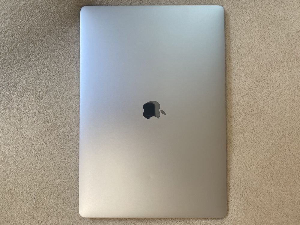 MacBook Pro 16 2019 / i7 / 512gb / 16ram (на запчасти)