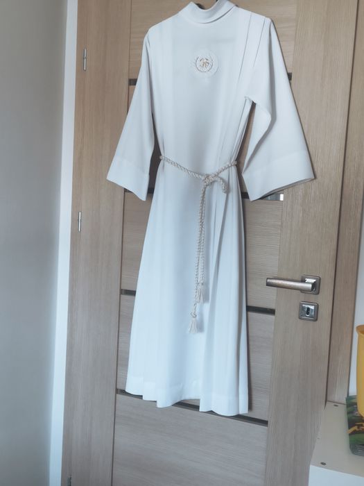 Alba komunijna dla chłopca dziewczynki uniwarsalna rozmiar 146