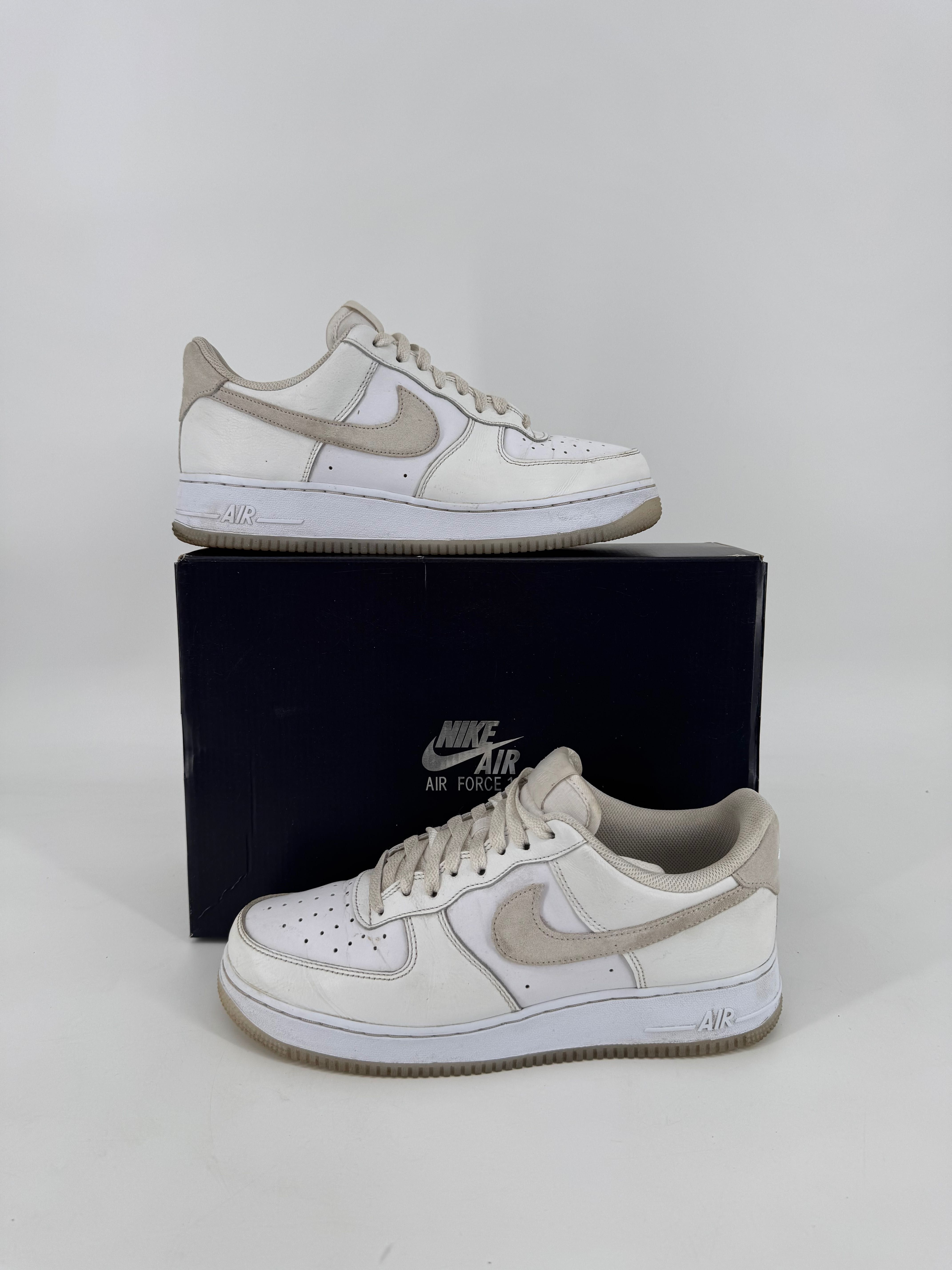 Nike air force 1 07 lv8 białe kremowe sneakersy tenisówki męskie 44