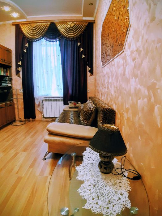 Подобово Центр 3 кімнатна