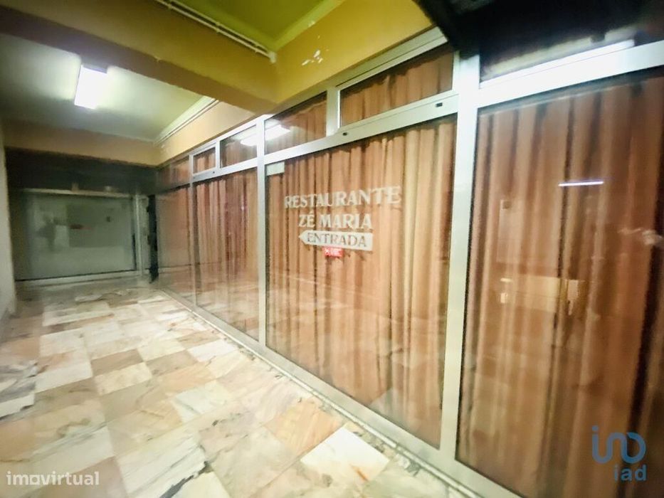 Loja / Estabelecimento Comercial em Valença, Cristelo Covo e Arão de 5