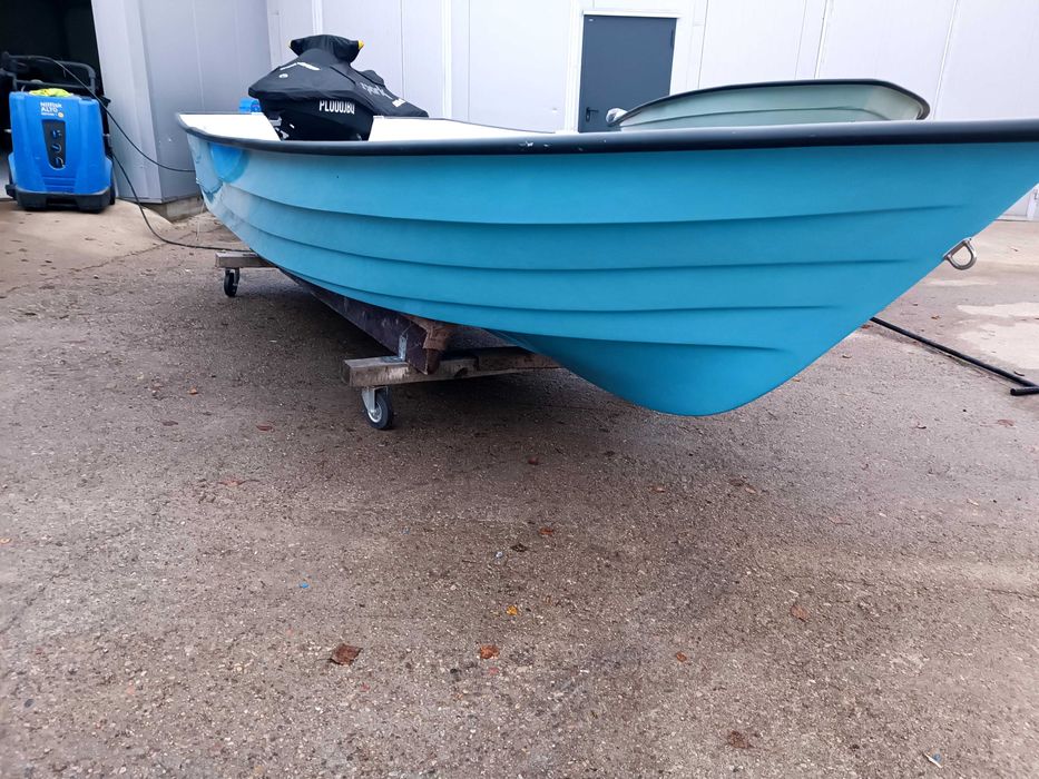 Nowa Łódź Roman Mario 425 wysoka burtą wedkarska