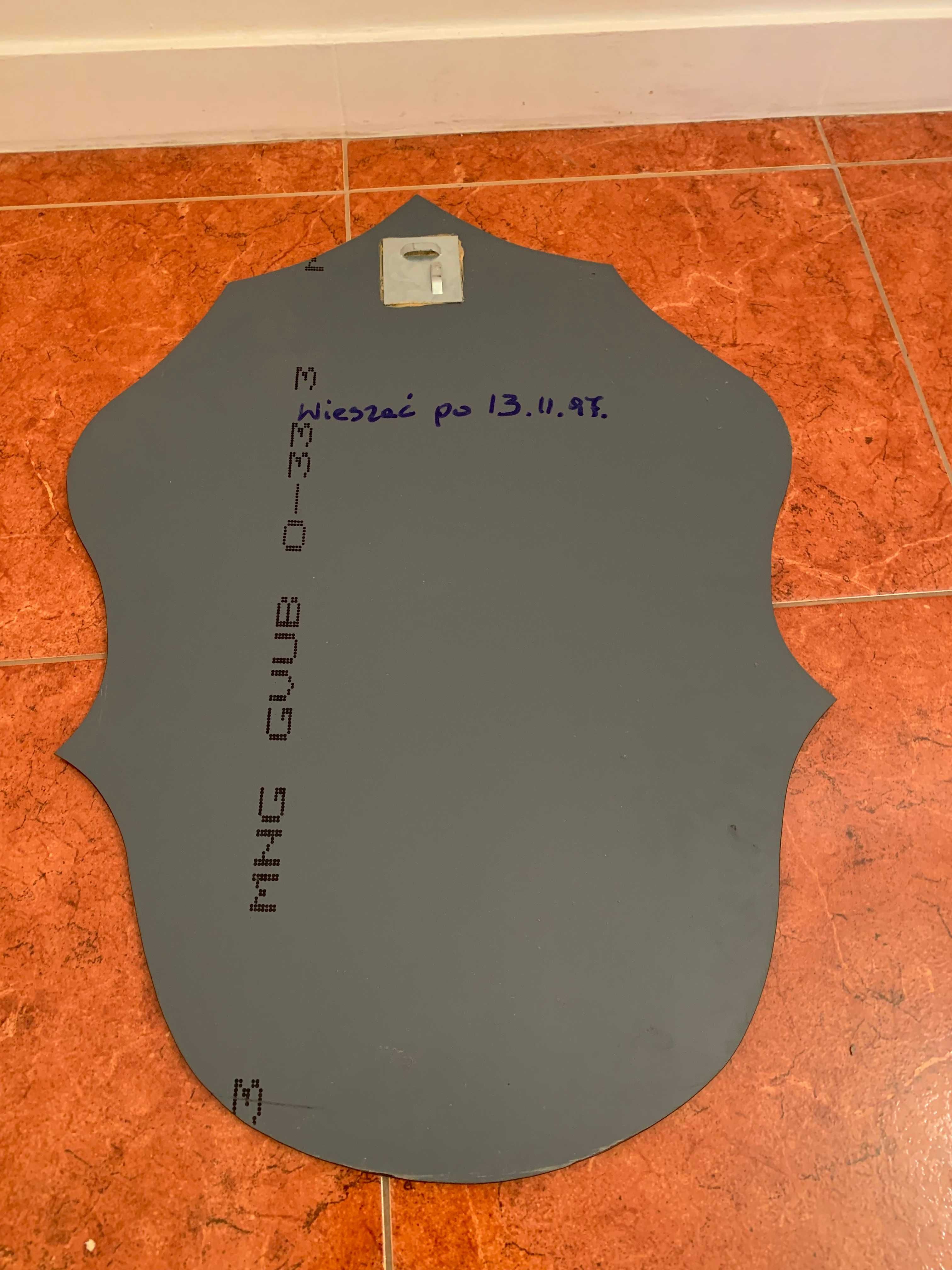 lustro łazienkowe 50x67 cm