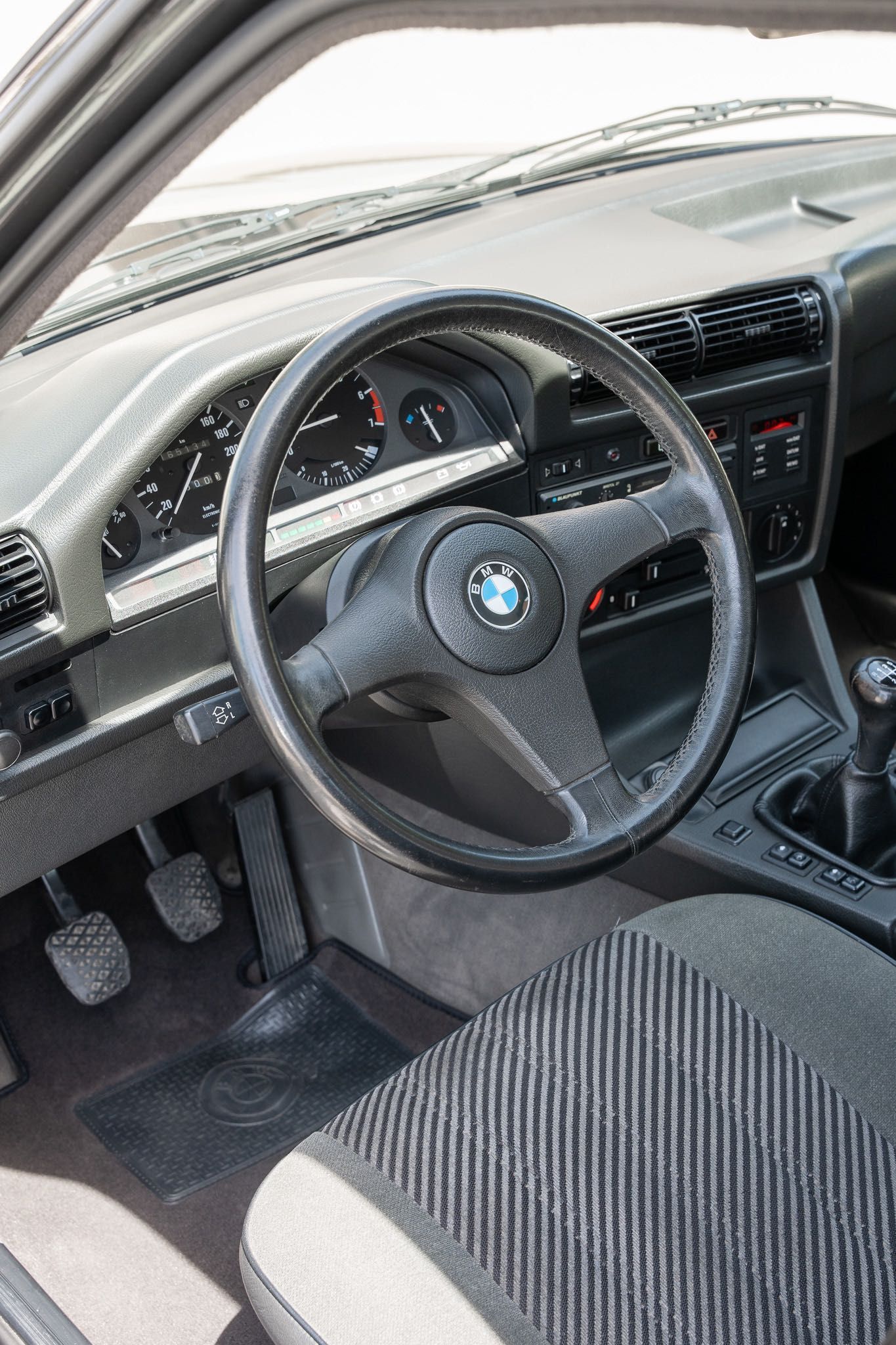 BMW 316i 4p em excelente estado