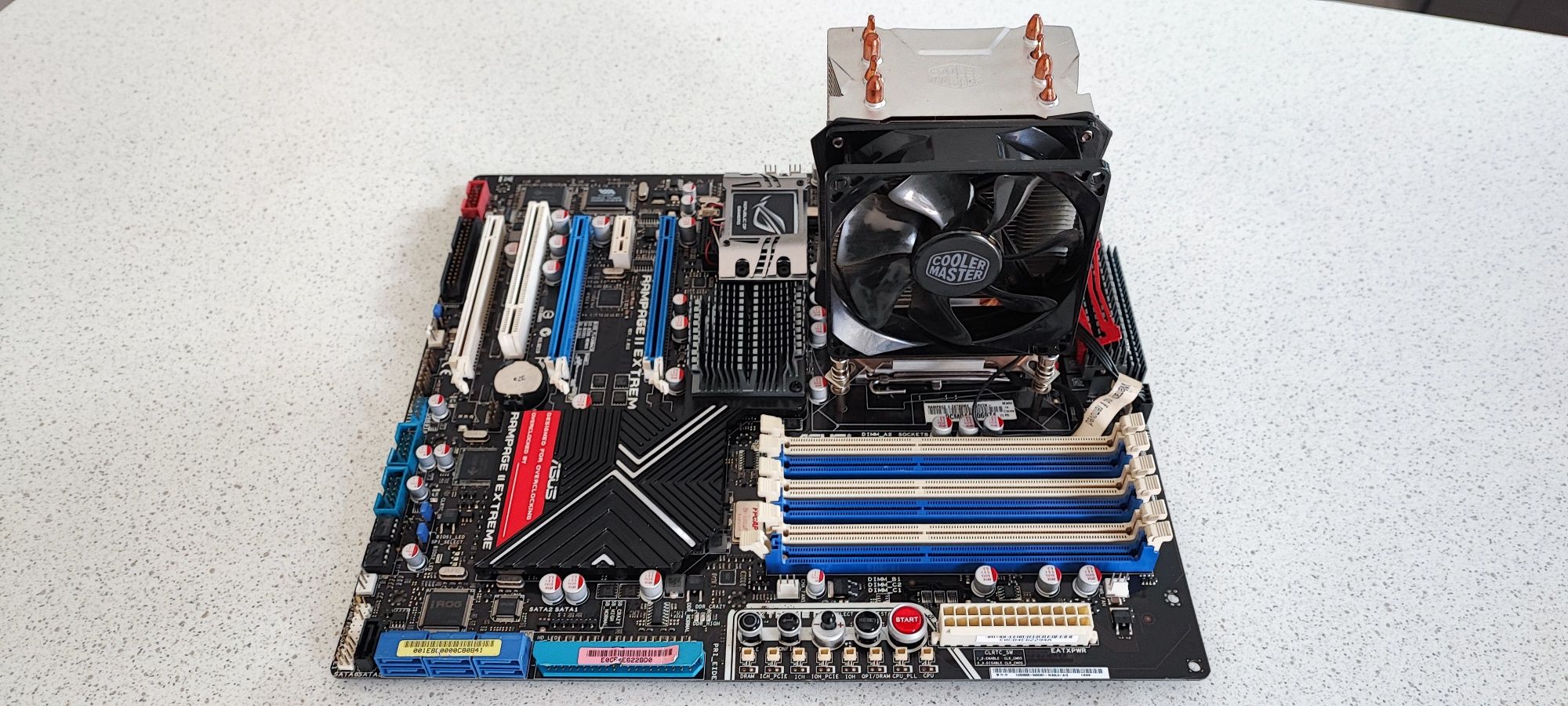 Motherboard ASUS Rampage II Extreme + i7 + 16GB + Cooler