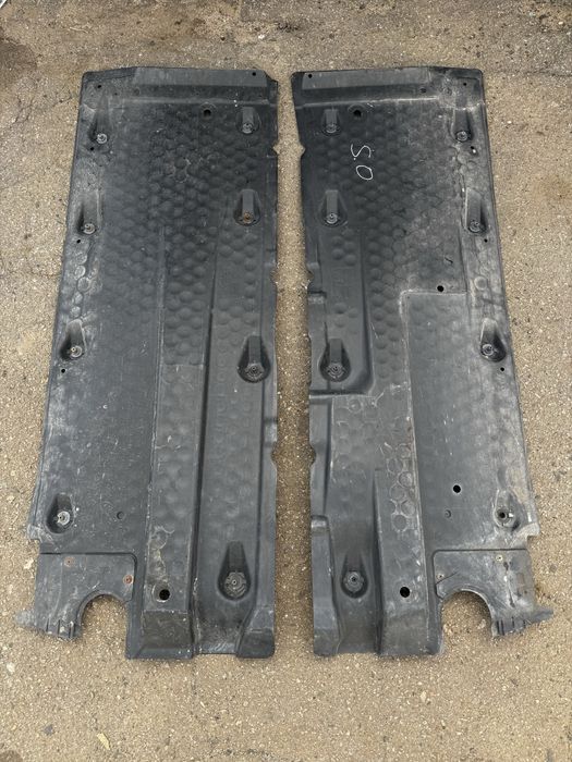 Защита днища левая Skoda Octavia 2 A5