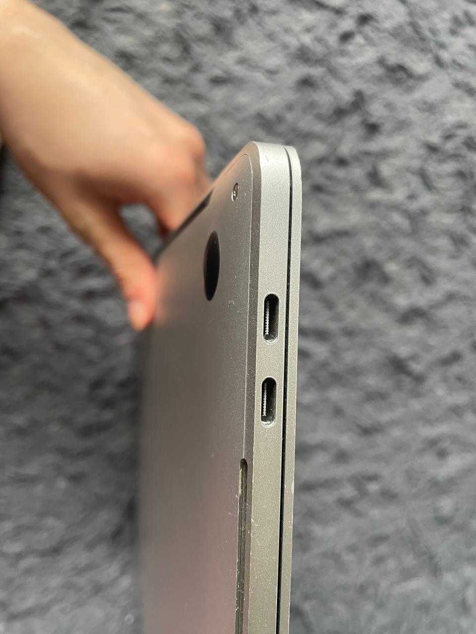 Macbook pro 15 2017 i7 16Gb 1Tb, НОВА БАТАРЕЯ