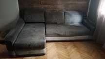 Rozkładana sofa narożna
