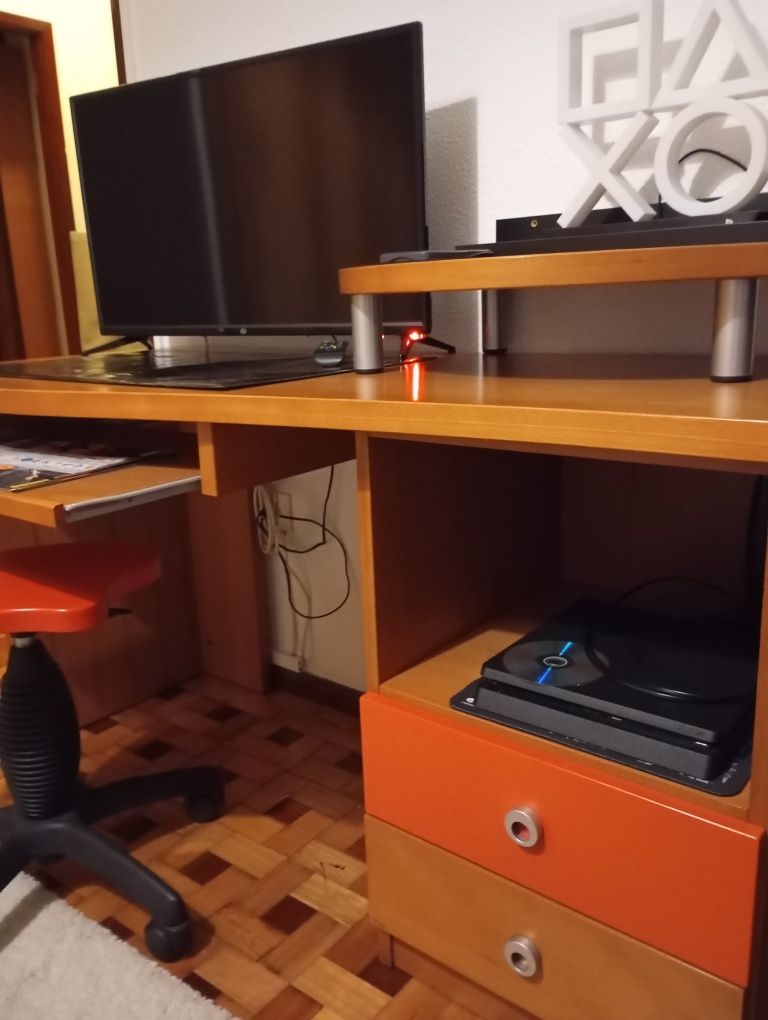 Secretaria em cerejeira.