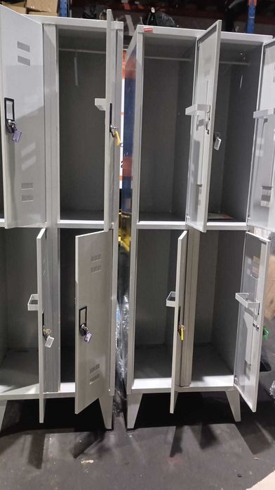 Armario cacifo bom estado