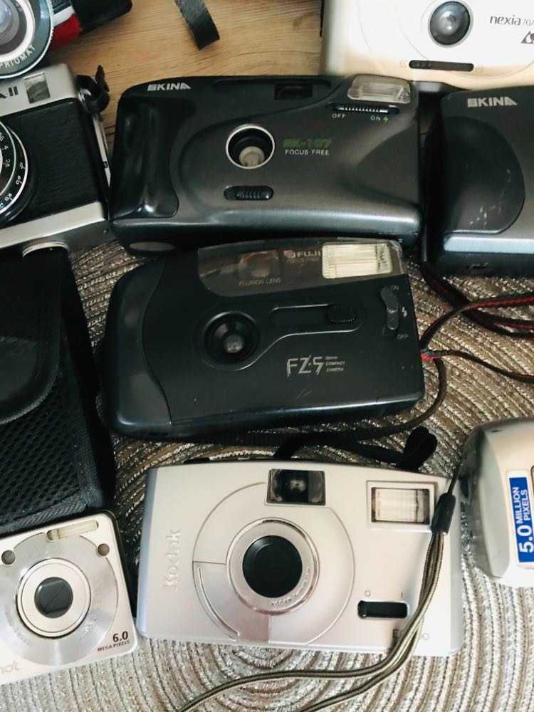 kolekcja starych aparatow