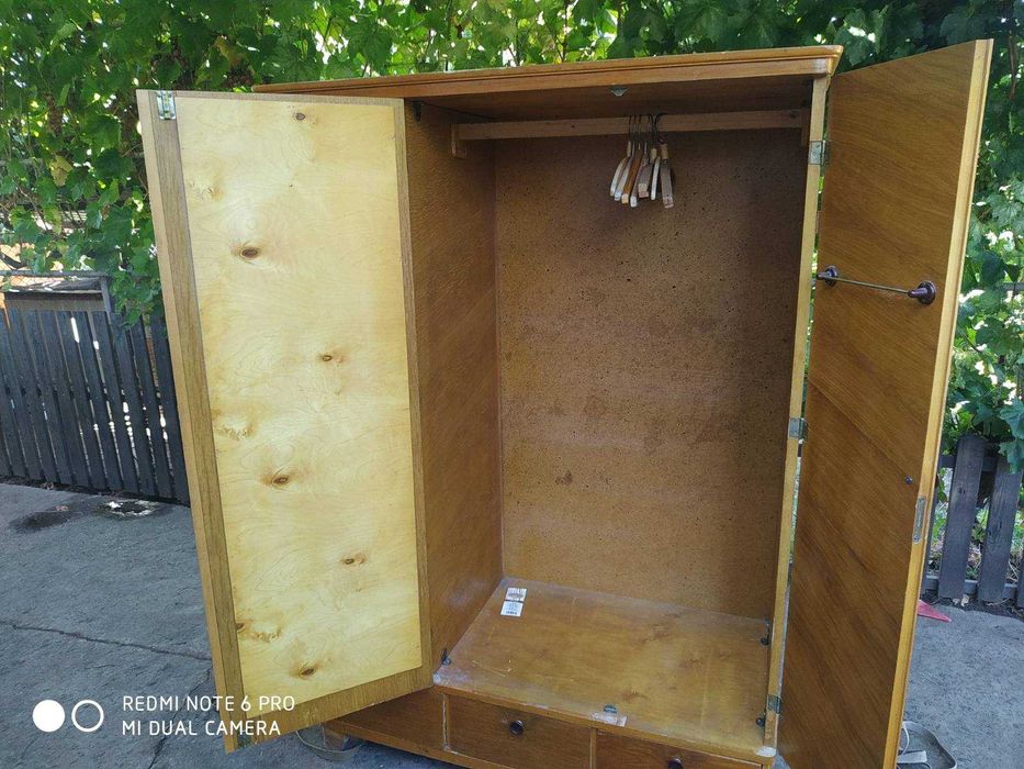 Шкаф шифоньер под одежду