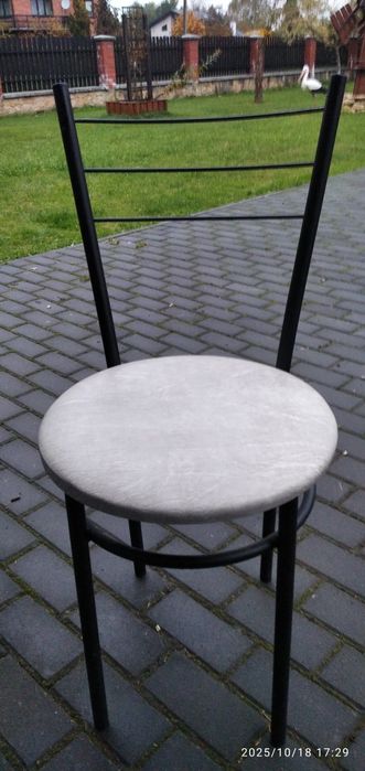 Sprzedam krzesła kuchene