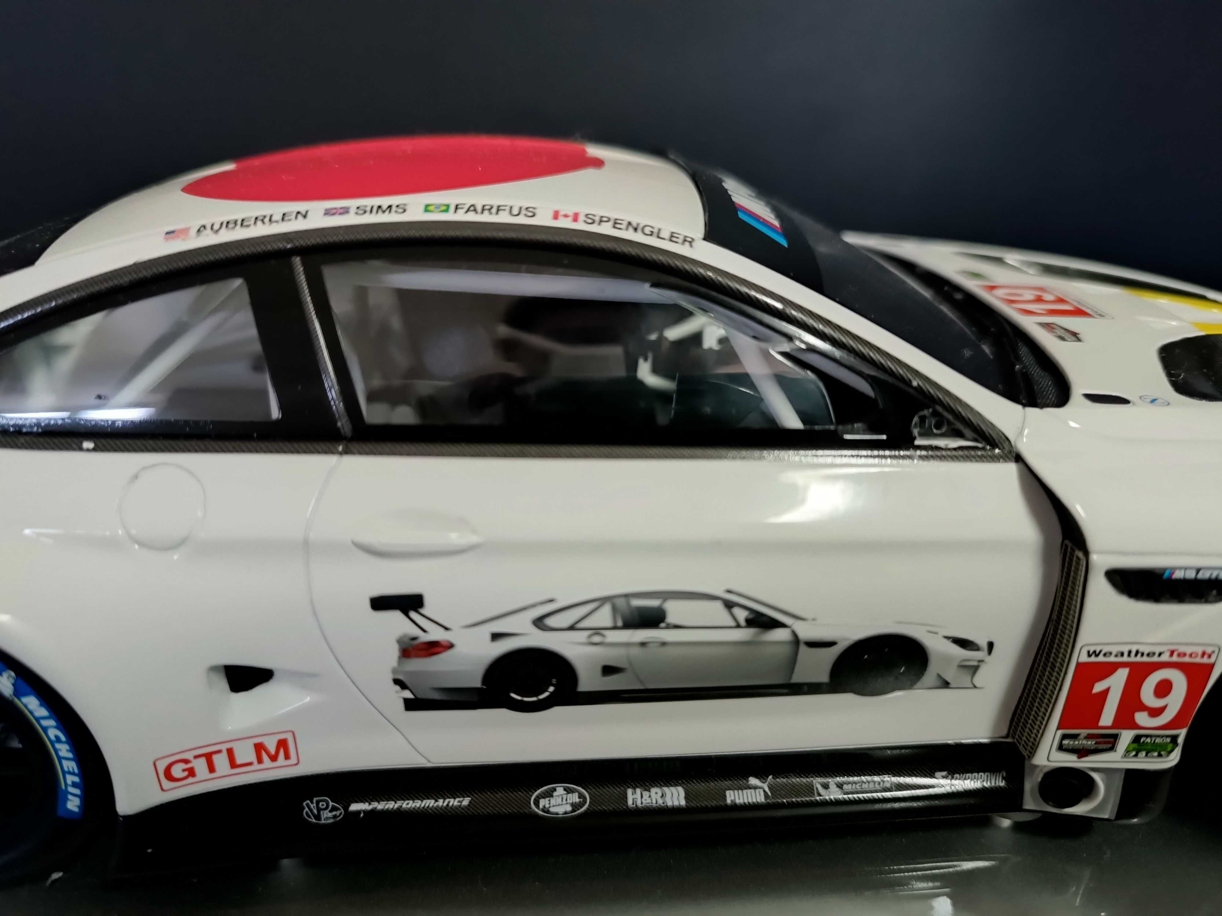 Miniatura de Carro Daytona BMW John Baldessari 1/18 Kyosho