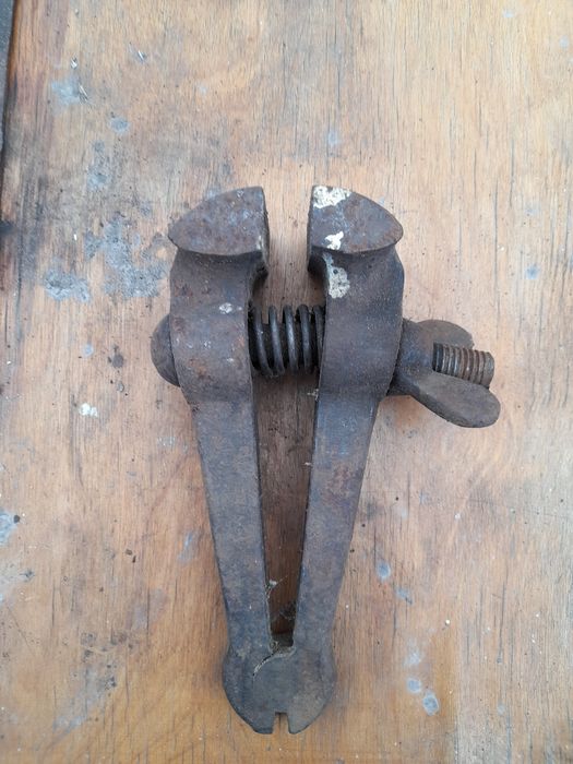 Sprzedam zacisk , imadło warsztatowe