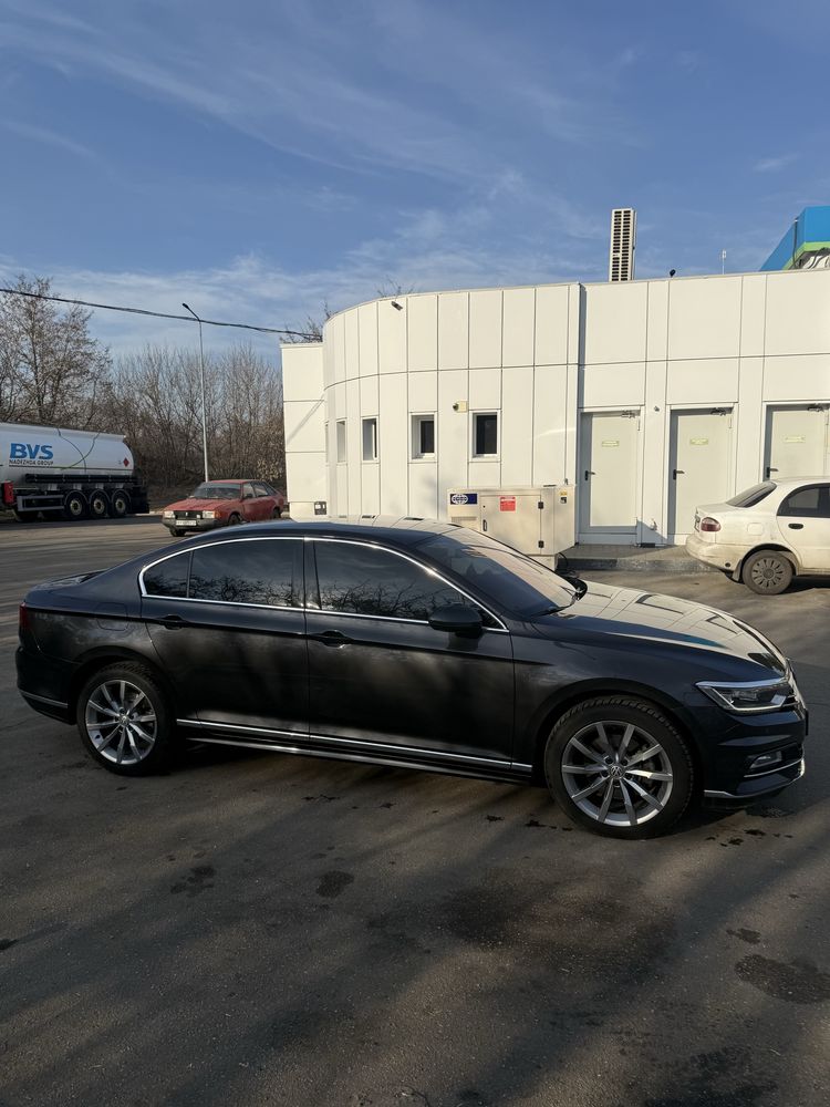 Продам пассат  R lain б 8