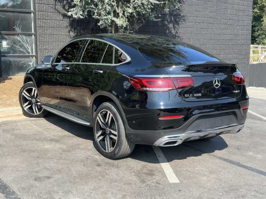 Mercedes-Benz GLC 300 Coupe 4MATIC      2021