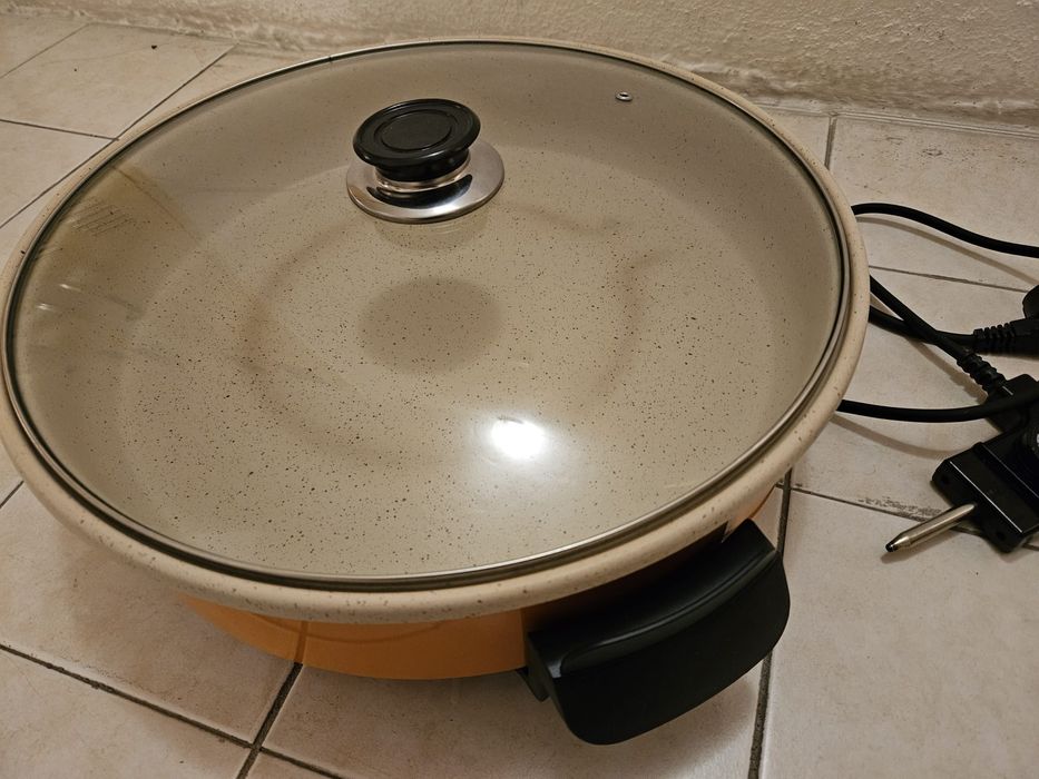 Panela eletrica grande