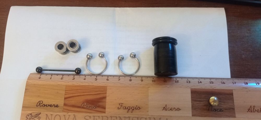 Пирсинг штанга растяжка