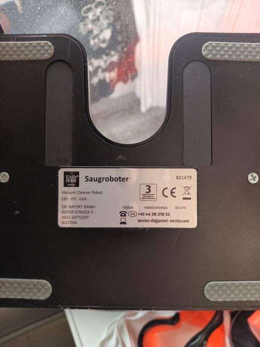 Зарядний порт станція для робота пилососа