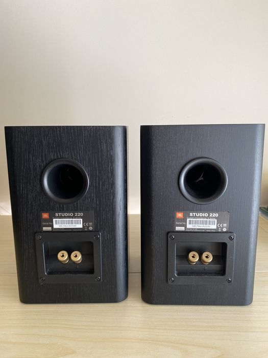 JBL Studio 220 (par)