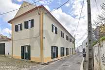 Moradia Centenária Totalmente Remodelada em Casainhos