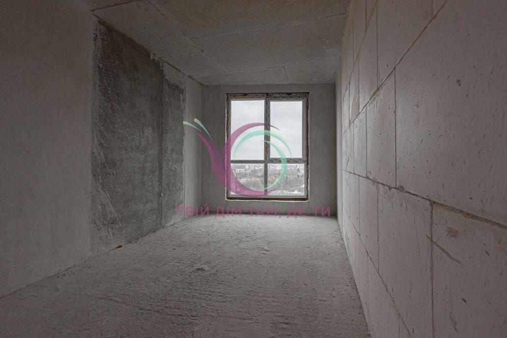 Продаж 1-кімнатної квартири в новобудові без ремонту, Франківський р-н