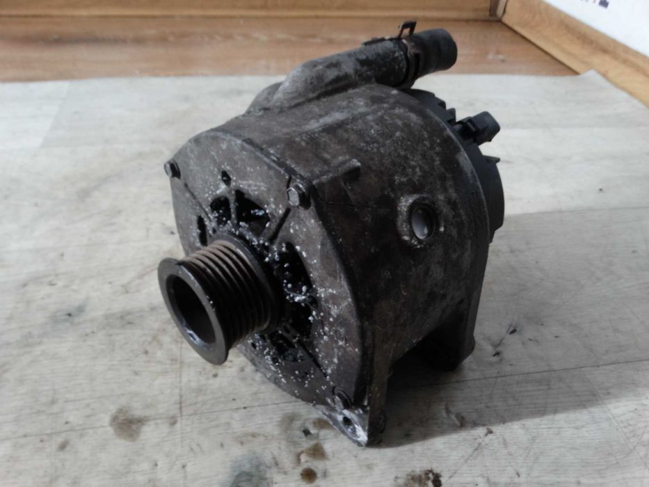 Генератор з водяним охолодженням Renault Scenic Trafic Master 1.9 dci