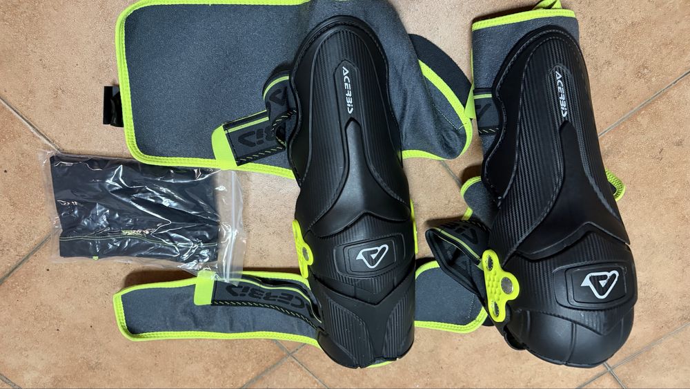 Joelheiras ACERBIS X-STRONG cor preto/amarelo