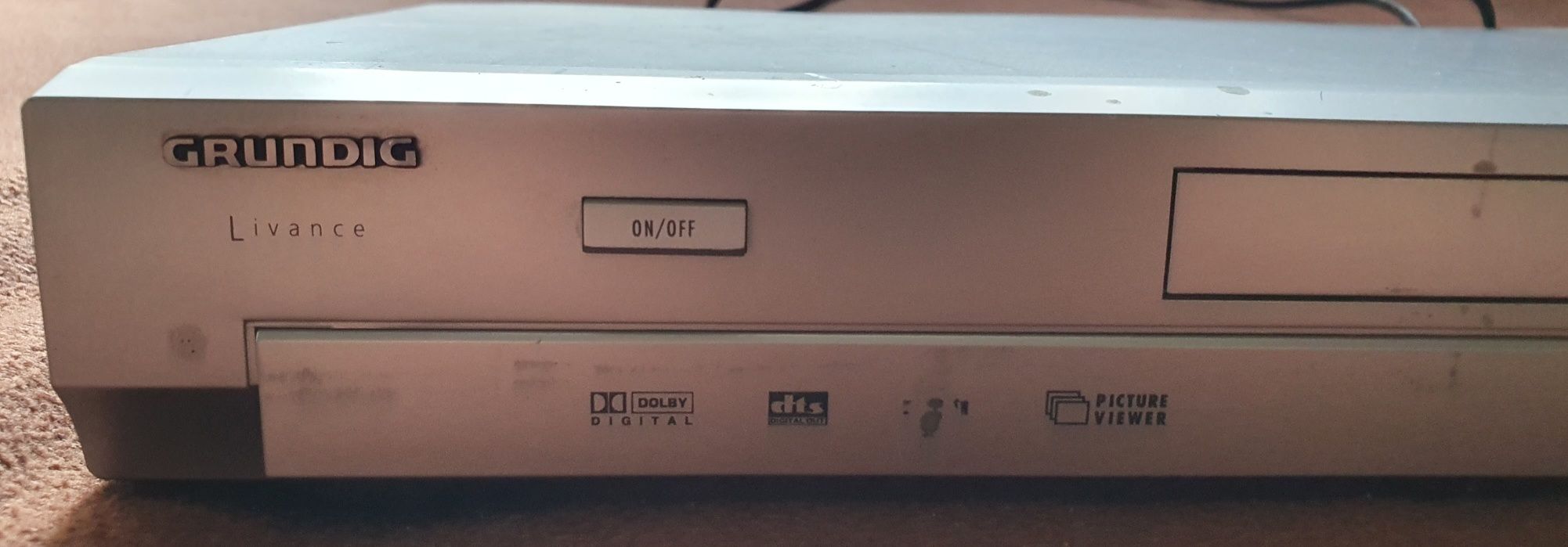 ODTWARZACZ DVD Grundig Livance GDP 2300/2