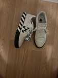 Off white vulcanized