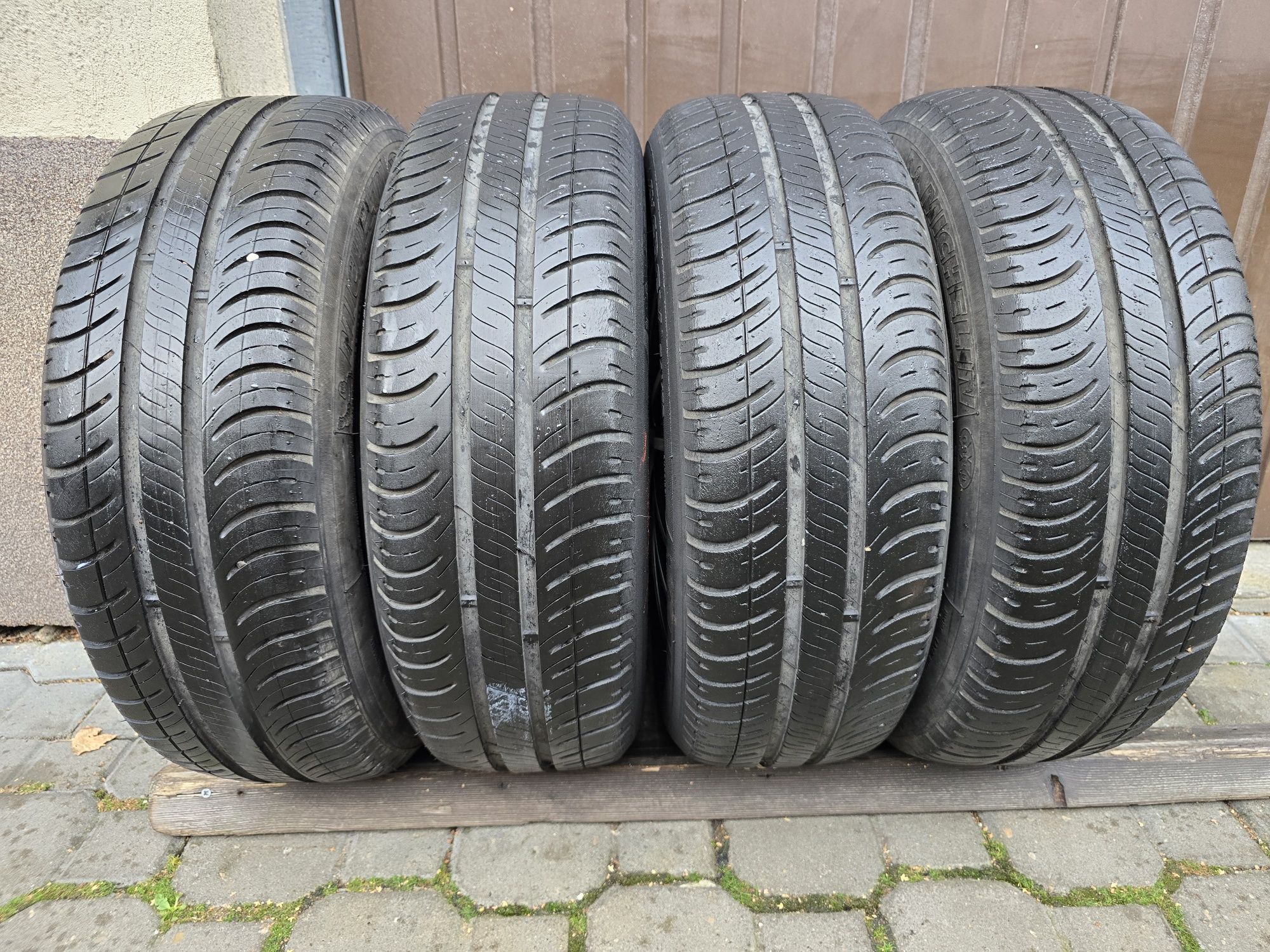 Felgi z oponami 175/65R14 Ford Fiesta 4x108 Fusion Focus Puma KA+