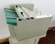 Maquina agrafar revistas