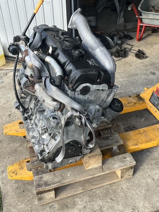 Двигун Т5 2.5 BNZ 96кв Мотор Двігатєль Transporter T5