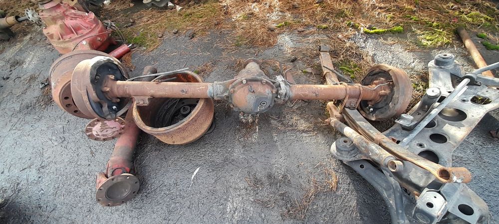 Nissan SERENA VANETTA tylny most !! Wysyłka