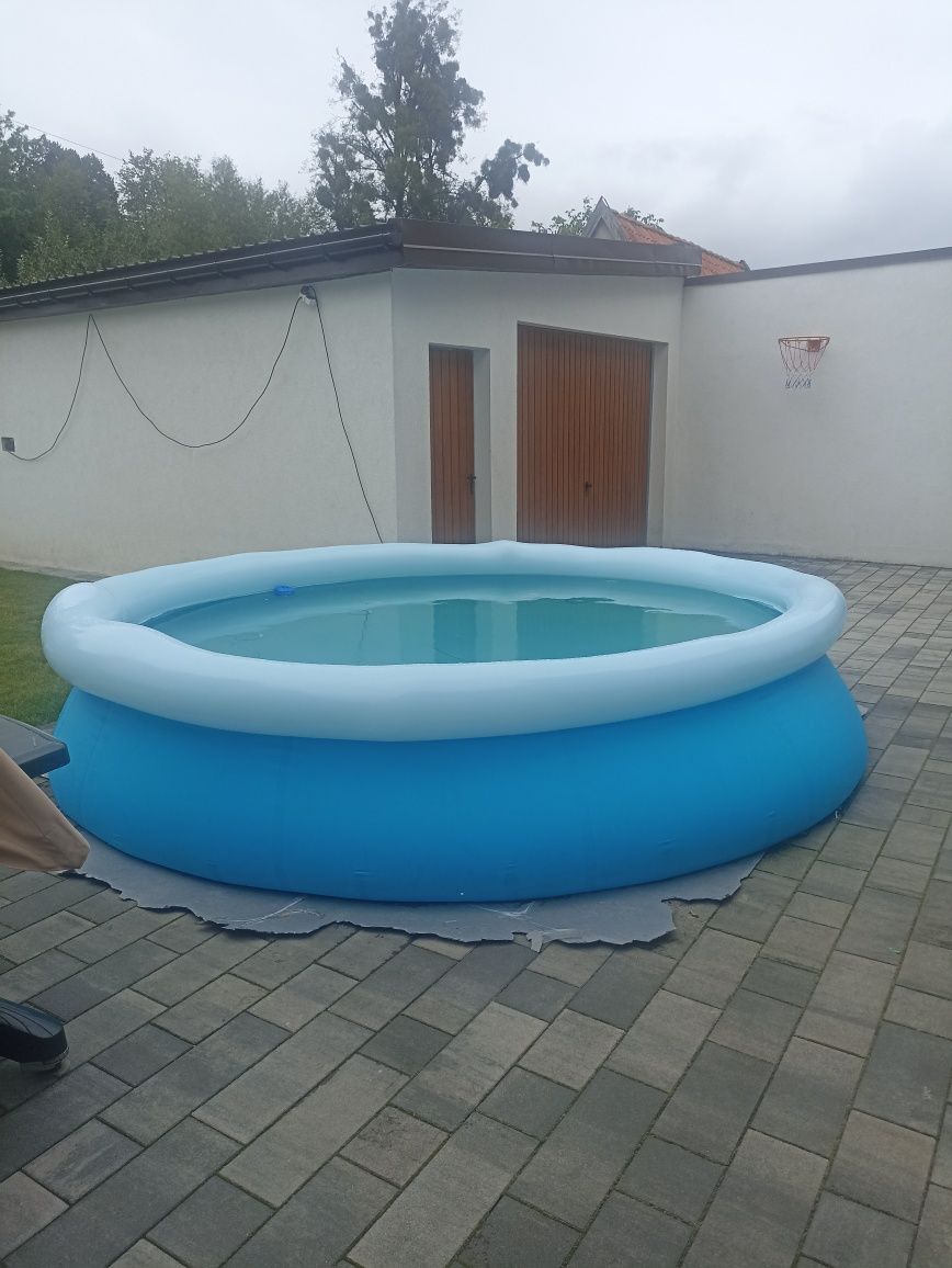 Oddam basen zapraszam