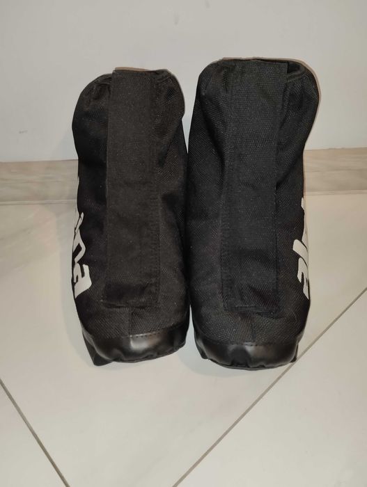 Sprzedam ocieplacze na buty do nart biegówek