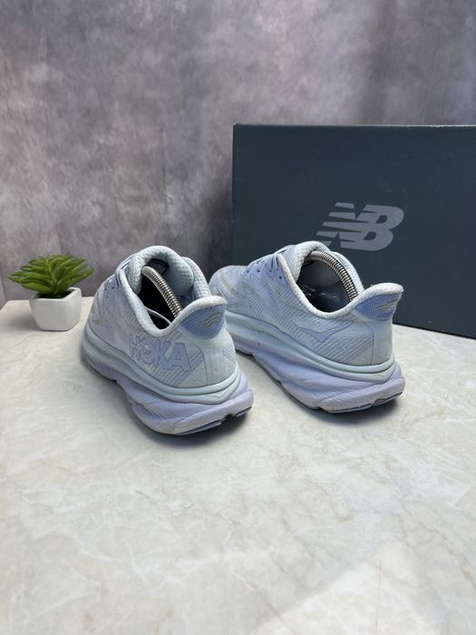 Кроссовки Hoka Clifton 9 Розмір 42.5 Original Взуття
